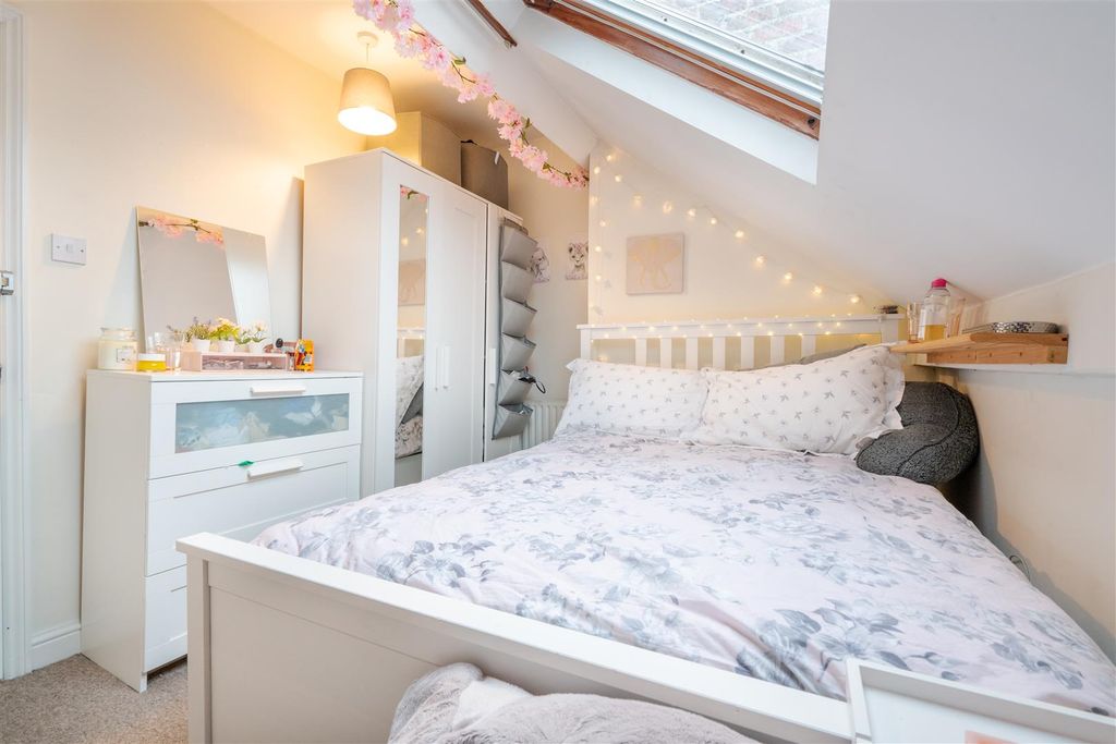 Property photo 2 of 8 _Ajh1682-Hdr.Jpg