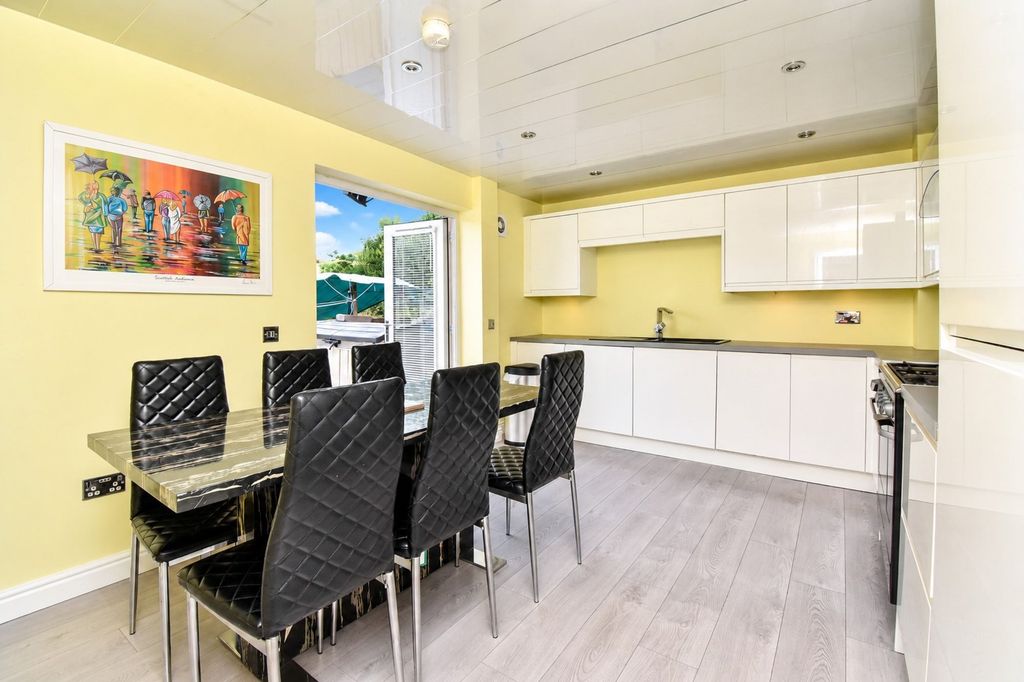 Property photo 3 of 12 Kitchen Angle 1