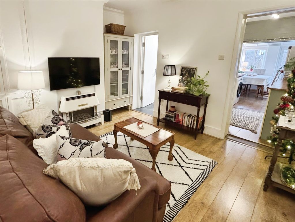 Property photo 2 of 18 Lounge/Reception Room