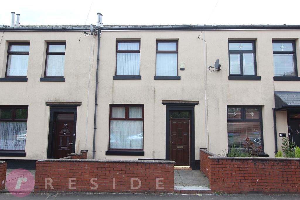 Property photo 1 of 11 House