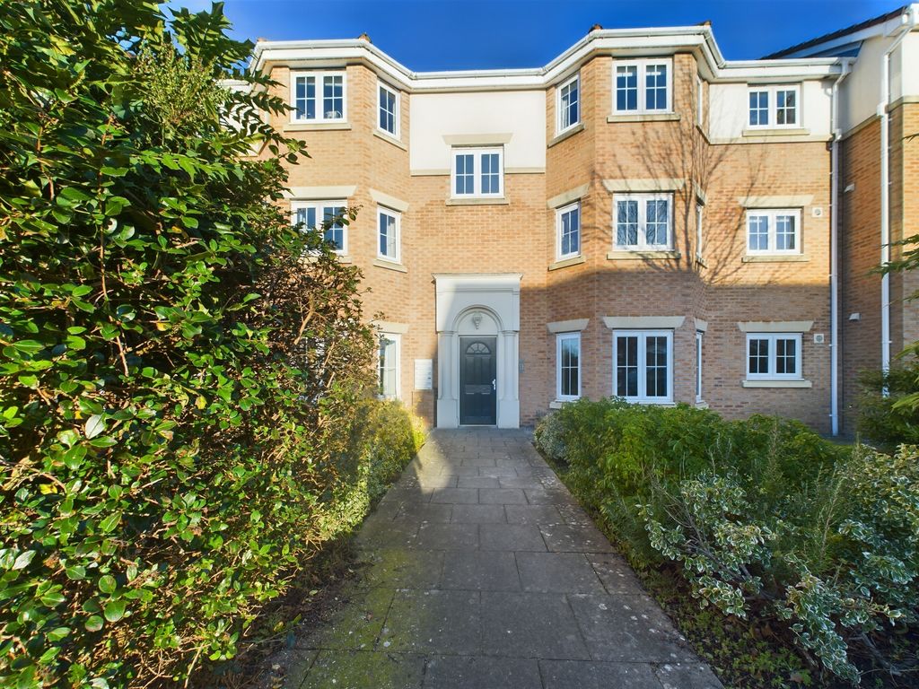 Property photo 1 of 12