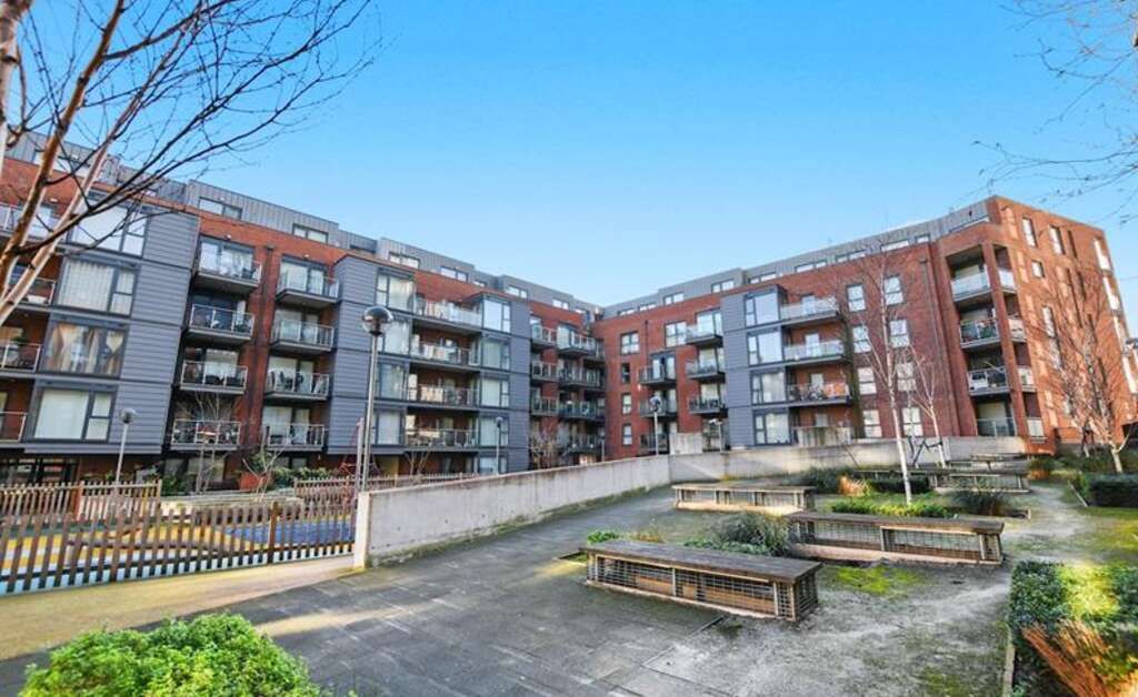 Property photo 2 of 5