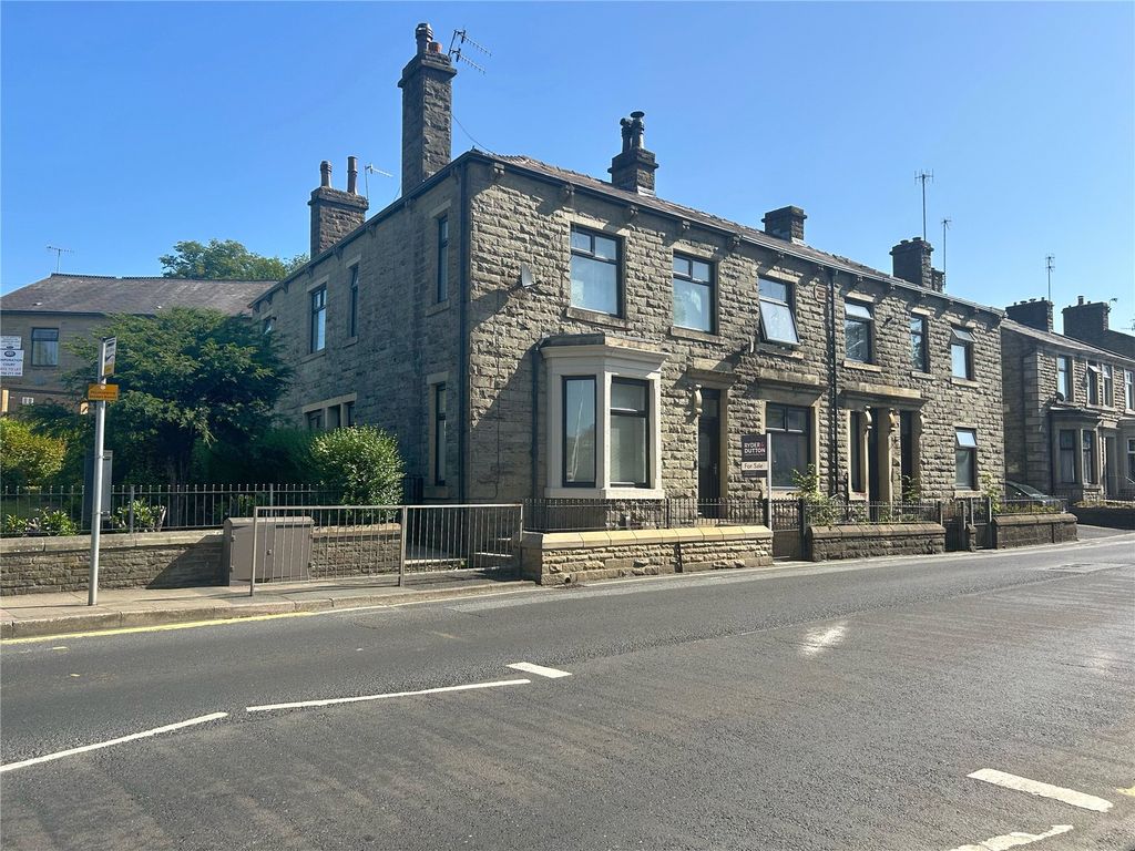 Property photo 1 of 27 Large Terrace