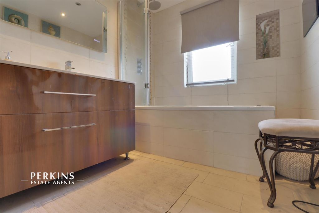 Property photo 3 of 3 Bathroom.Jpg