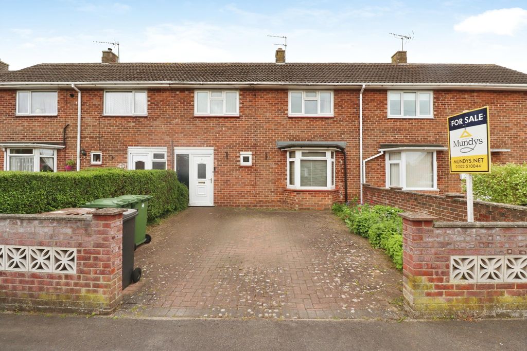 Property photo 1 of 11