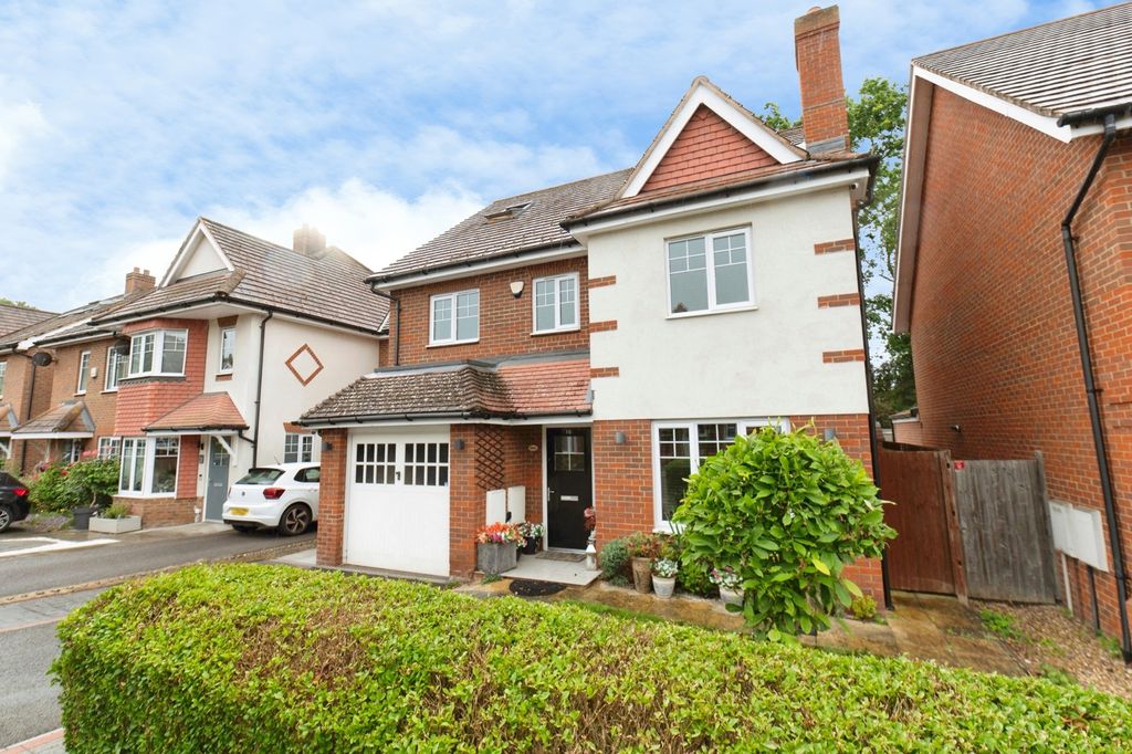 Property photo 1 of 16 Pbox-Img.Jpg