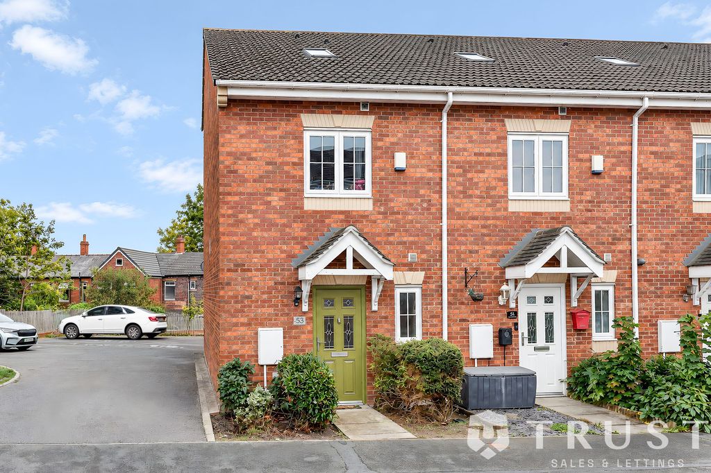 Property photo 1 of 30