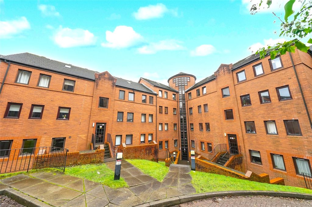 Property photo 1 of 21 Picture No. 19