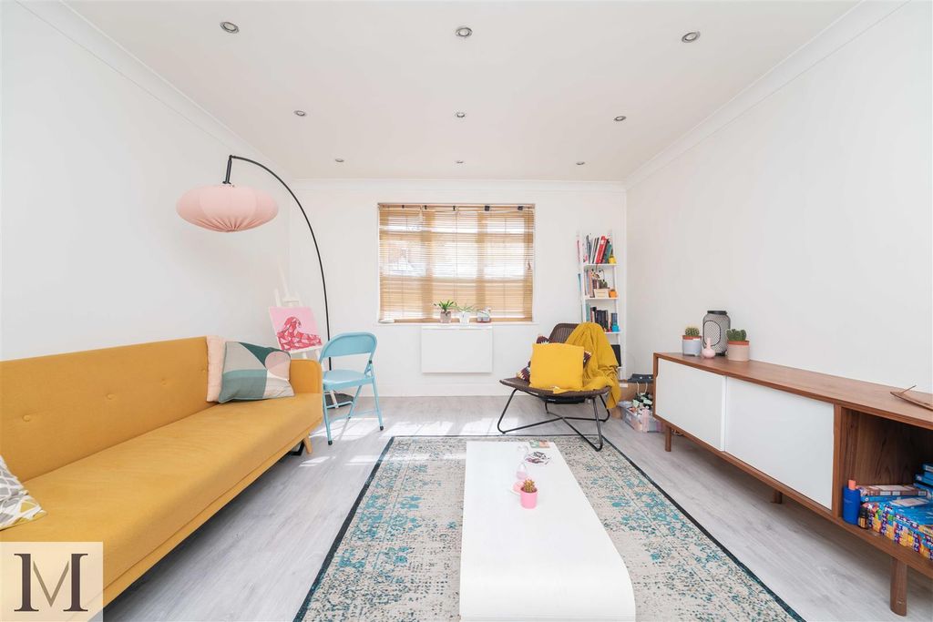 Property photo 2 of 5 W53Hpkwcxkir6Djnh-Rwpa.Jpg