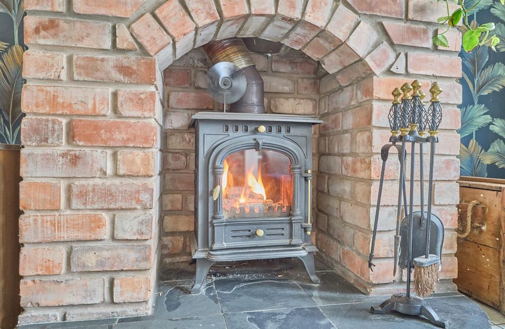 Property photo 3 of 15 John Nichols Street Hinckley 1.Jpg