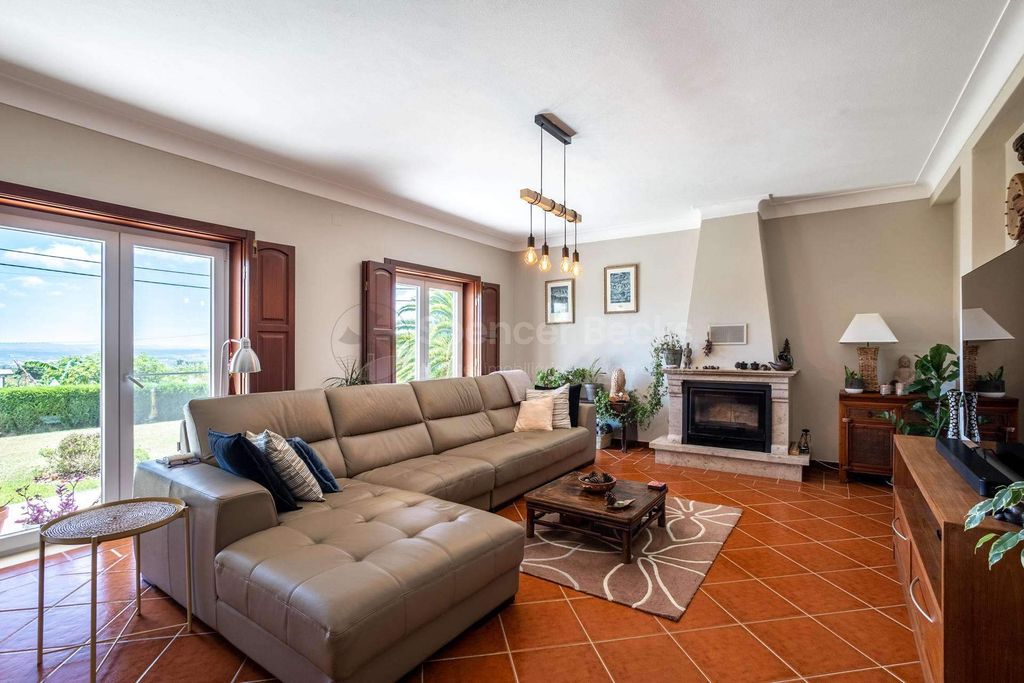 Property photo 3 of 45