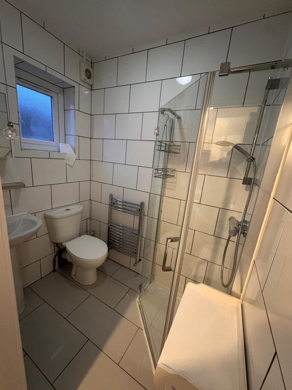 Property photo 2 of 7 Gallery