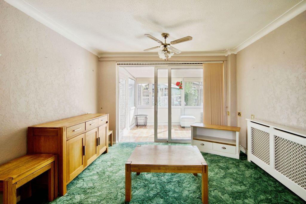 Property photo 3 of 20