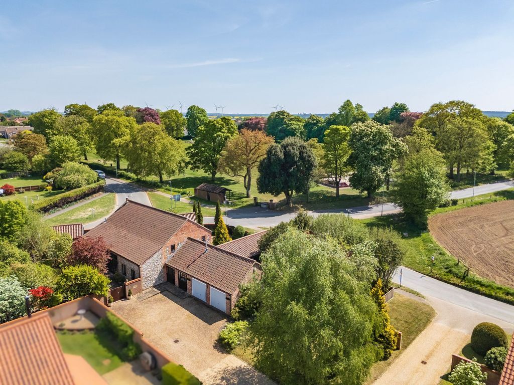 Property photo 1 of 31