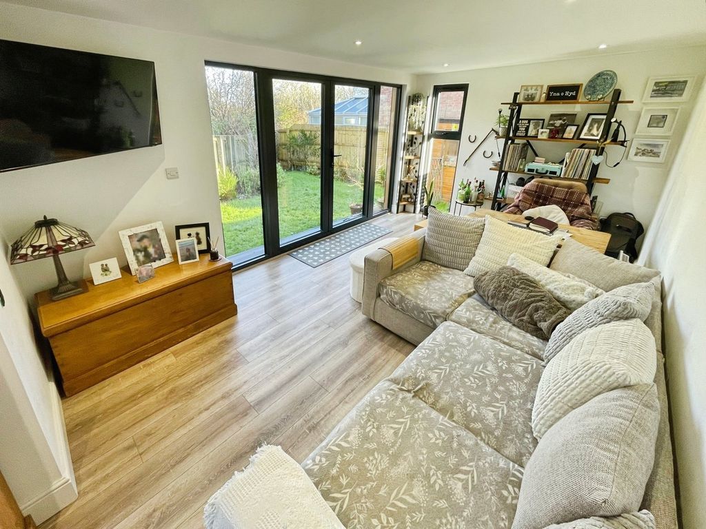 Property photo 3 of 29