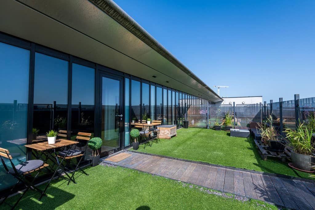 Property photo 1 of 10 Terrace