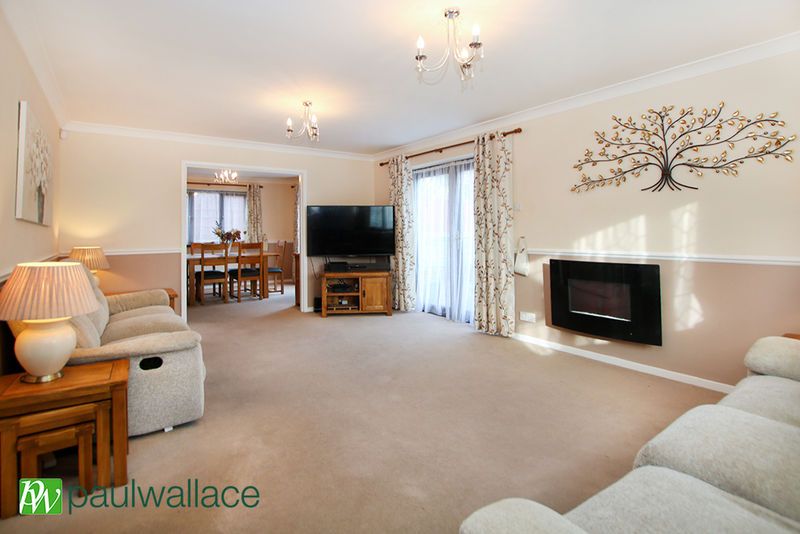 Property photo 2 of 26 Lounge