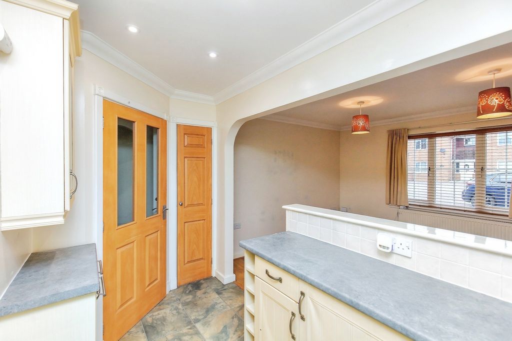 Property photo 3 of 13 Photo