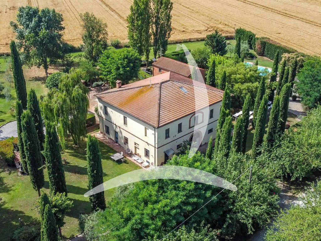 Property photo 2 of 30