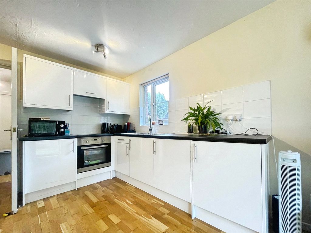 Property photo 2 of 12 Picture No. 02