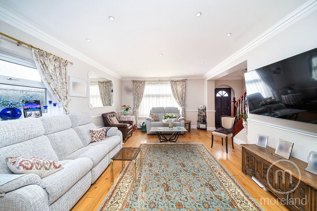 Property photo 3 of 14 4022715