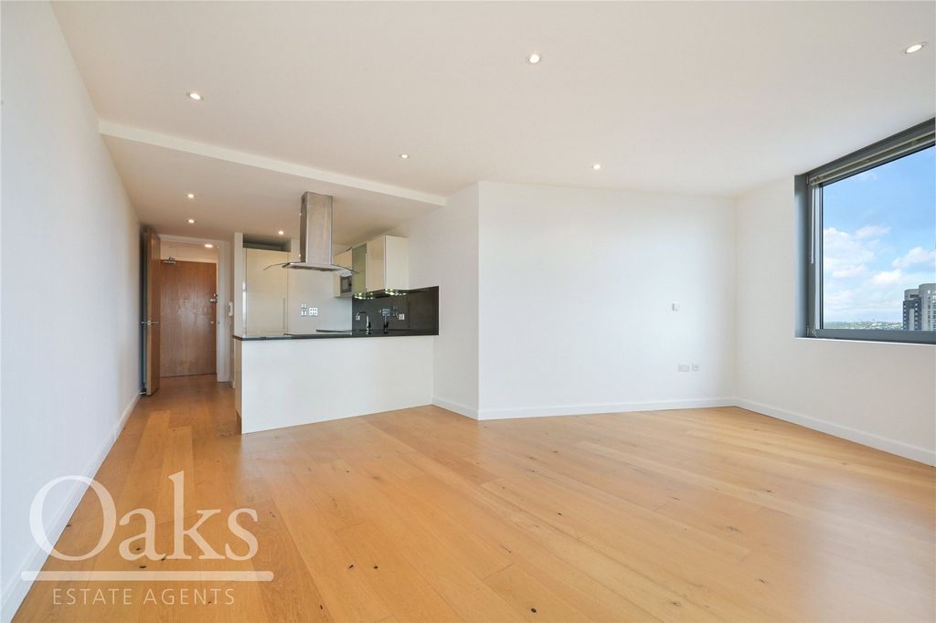 Property photo 3 of 17 Picture No. 01