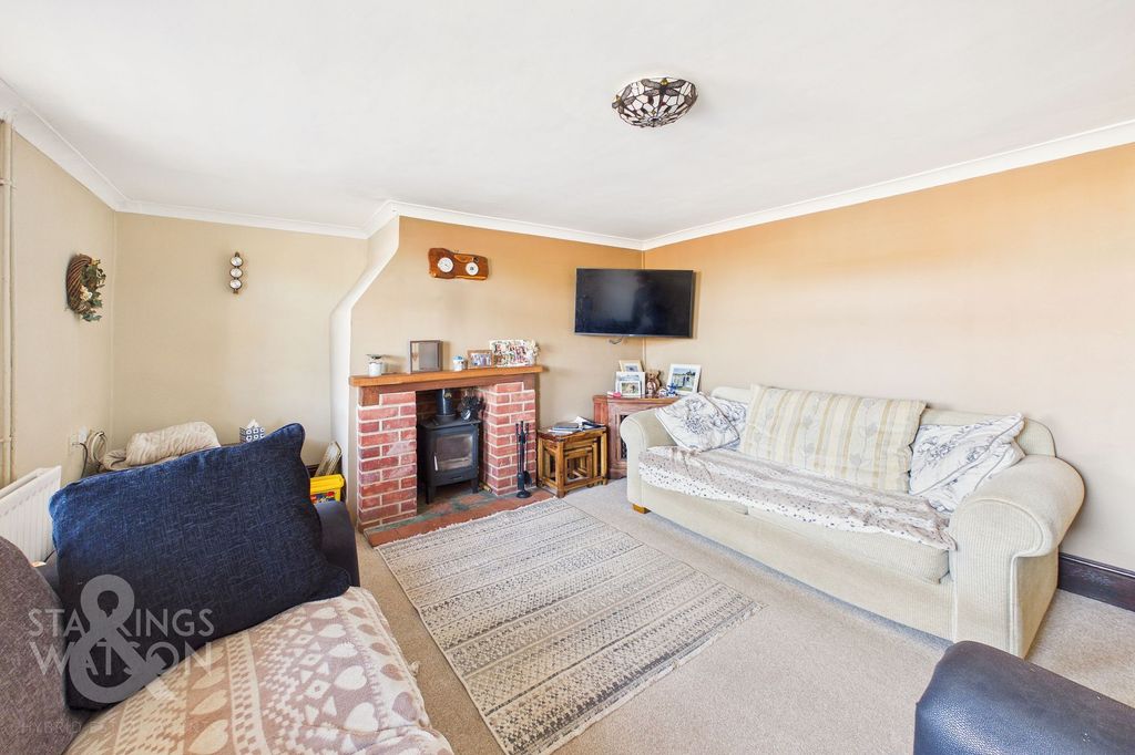 Property photo 2 of 29