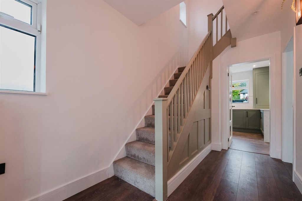 Property photo 2 of 20 P2033495.Jpg