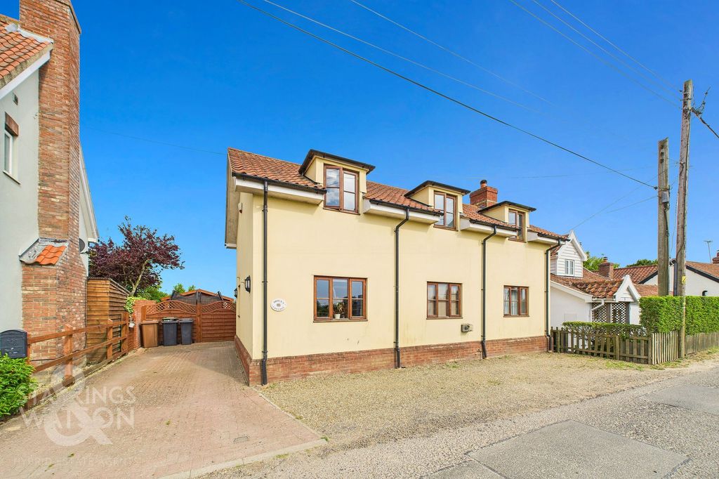 Property photo 2 of 33