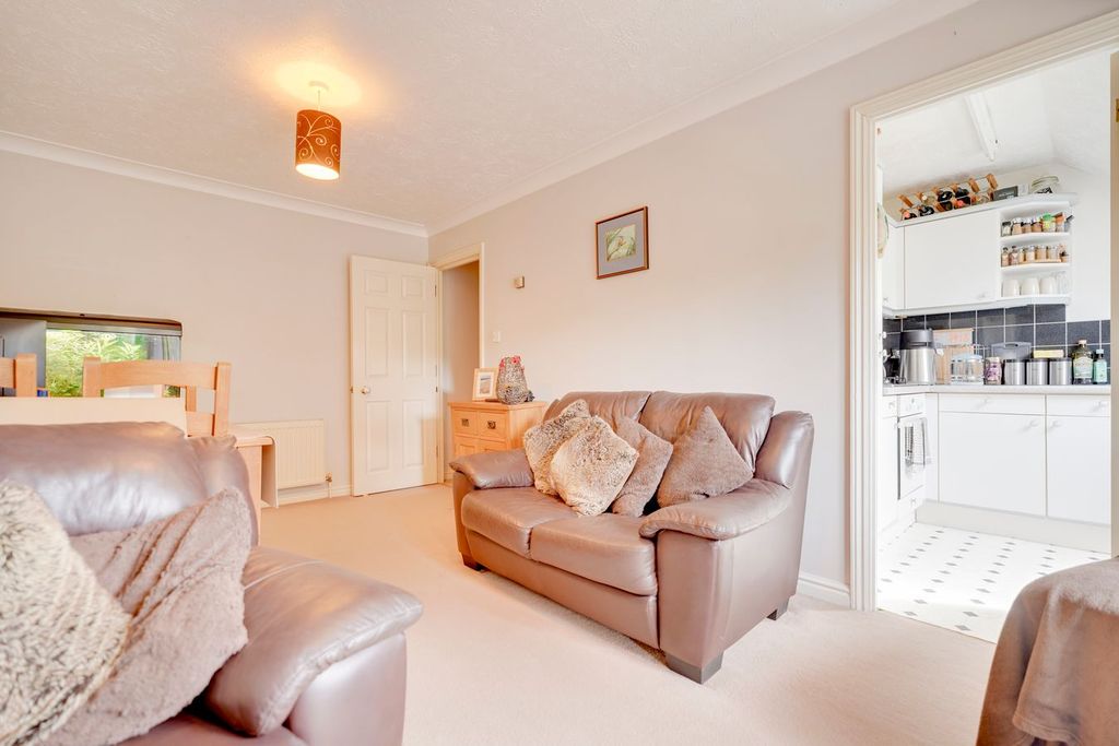 Property photo 3 of 7