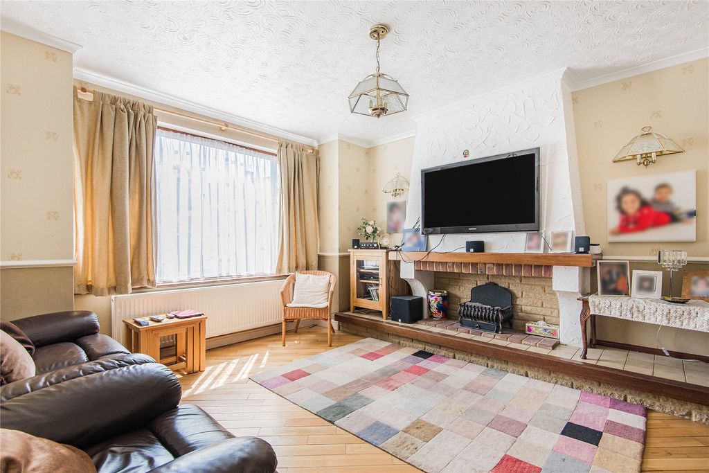 Property photo 3 of 18 Picture No. 14