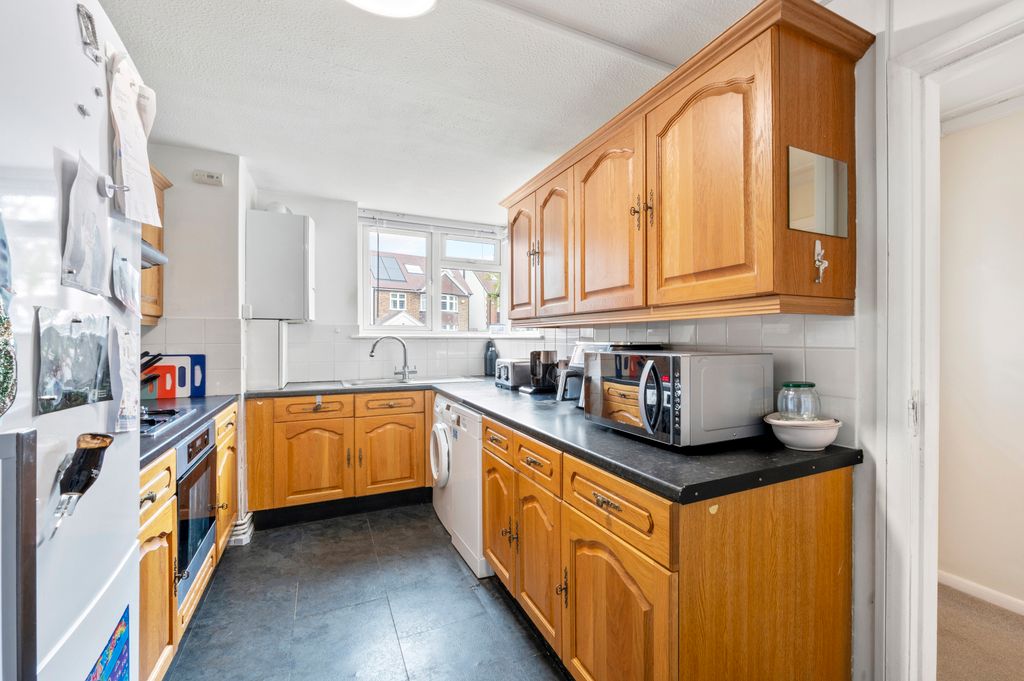 Property photo 3 of 15 Picture No. 02