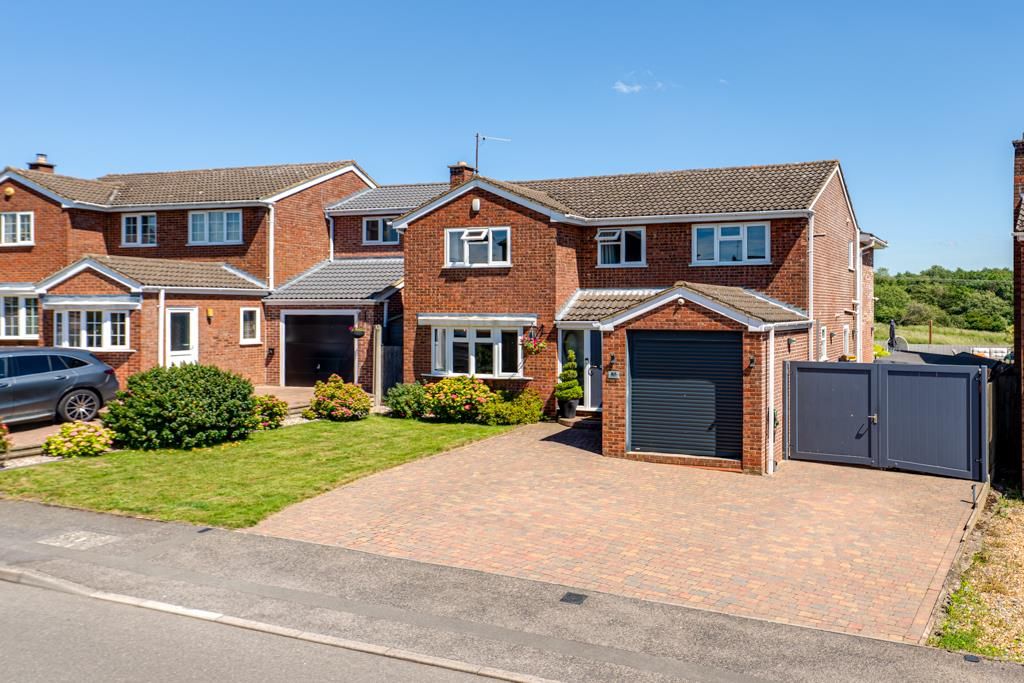 Property photo 1 of 48 85 Connolly Drive, Rothwell (40 Of 50).Jpg