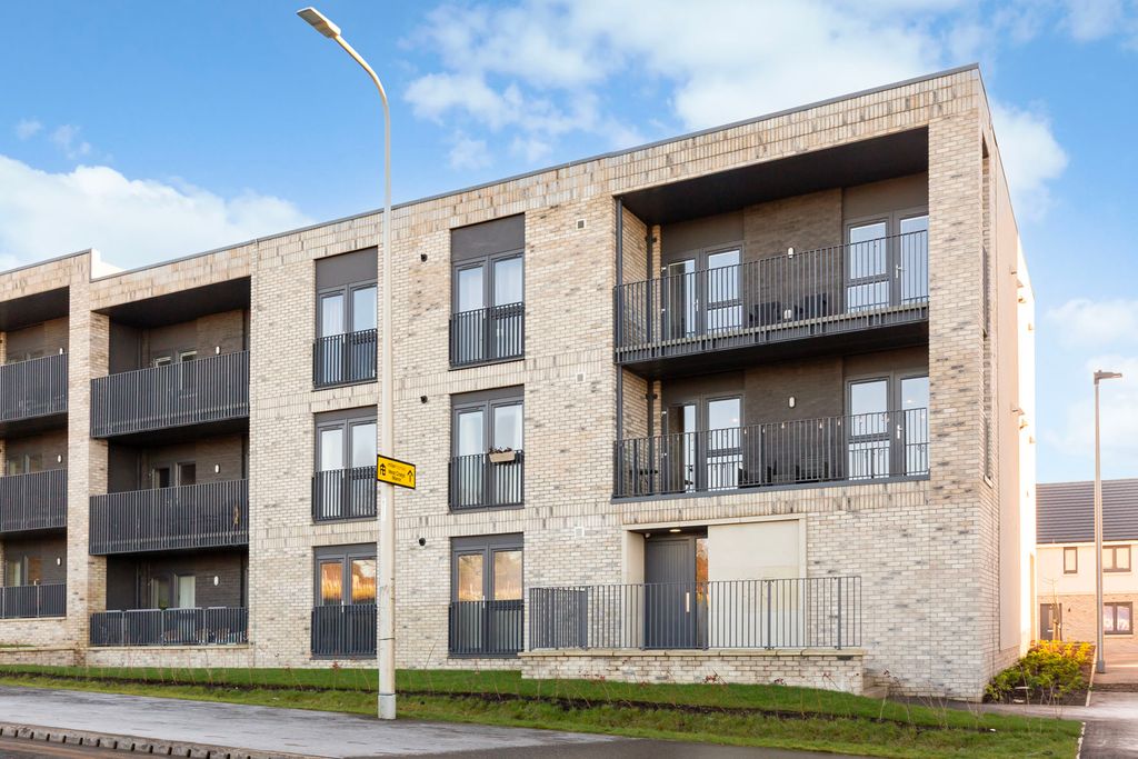 Property photo 1 of 12 Primary Property Image