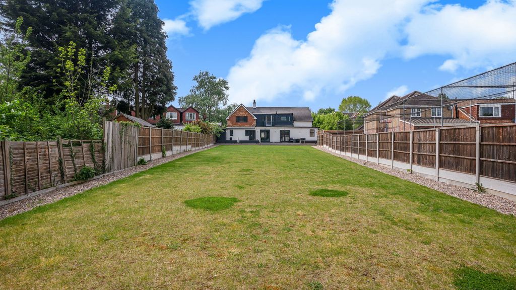 Property photo 1 of 33