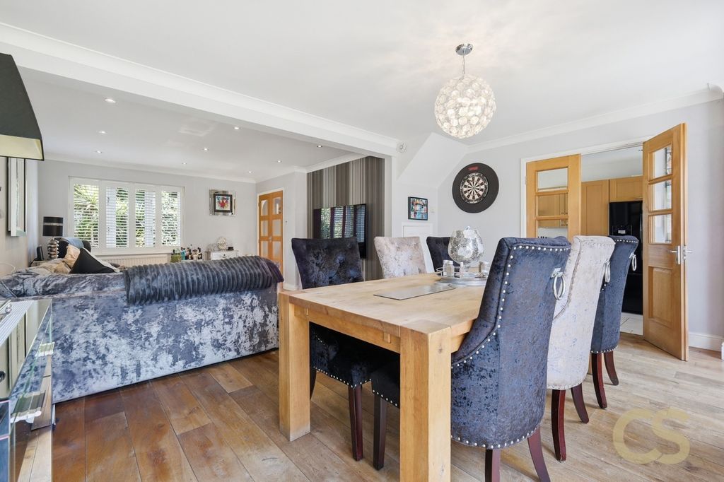 Property photo 3 of 21 5355356