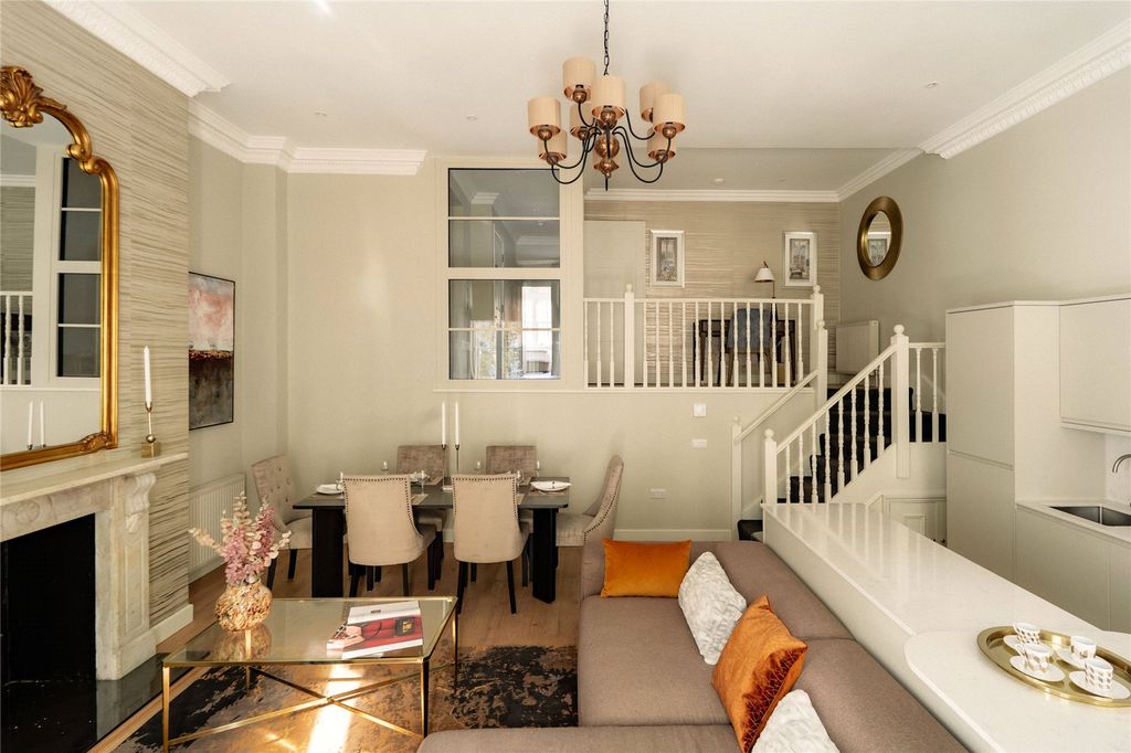 Property photo 3 of 16 Picture 3