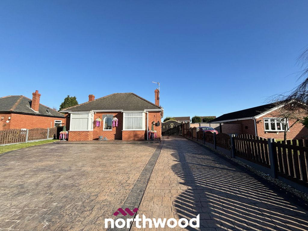 Property photo 1 of 44