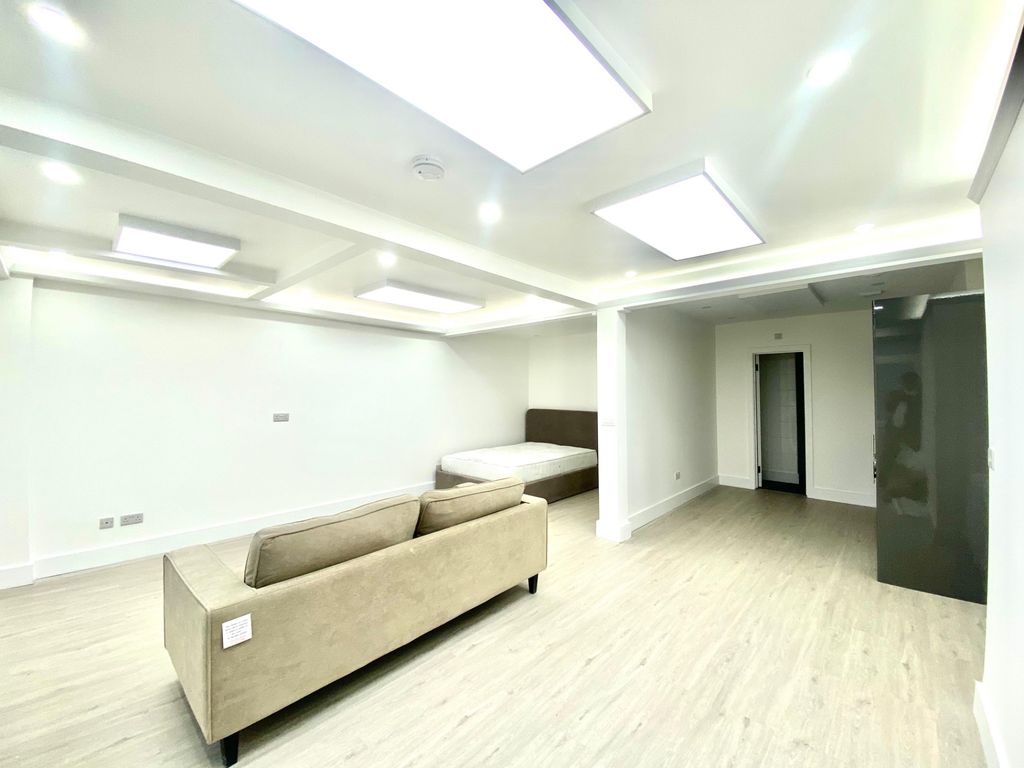 Property photo 2 of 5 Photo 2