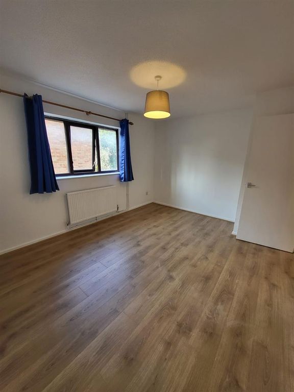 Property photo 2 of 7 8Hg6.Jpg