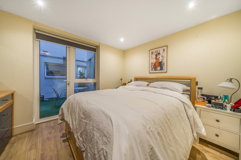 Property photo 3 of 10 External View