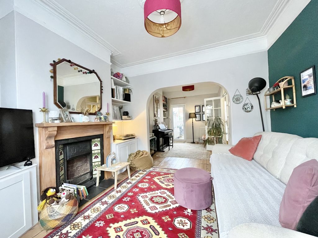 Property photo 3 of 17 Photo 3