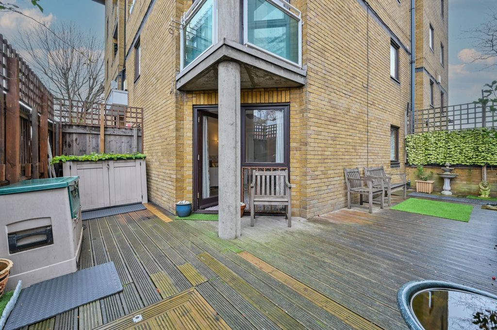 Property photo 2 of 7