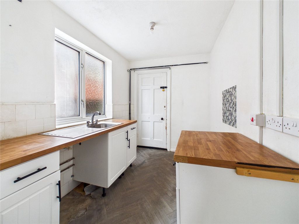 Property photo 2 of 10 Picture No. 03