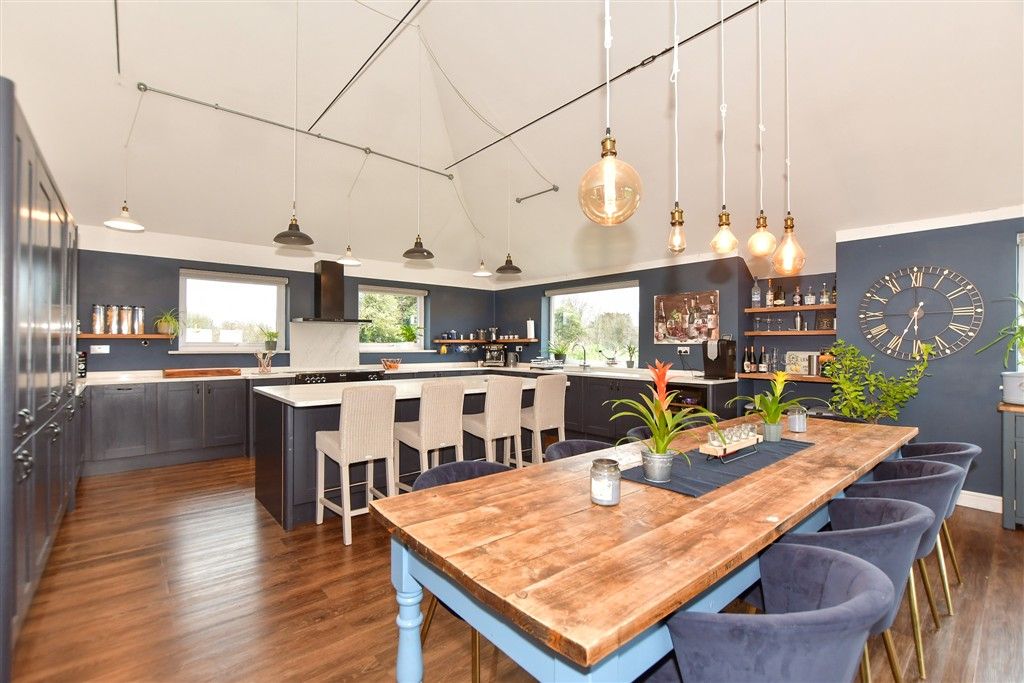 Property photo 1 of 16 Kitchen/Dining/Sitting Area