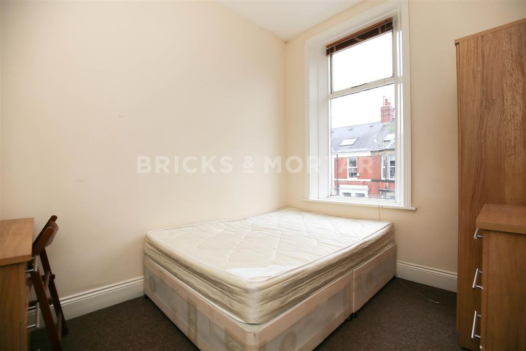 Property photo 3 of 6 1Z1Lc6Hdxiyvam17Fjfhnclkvf0.Jpg