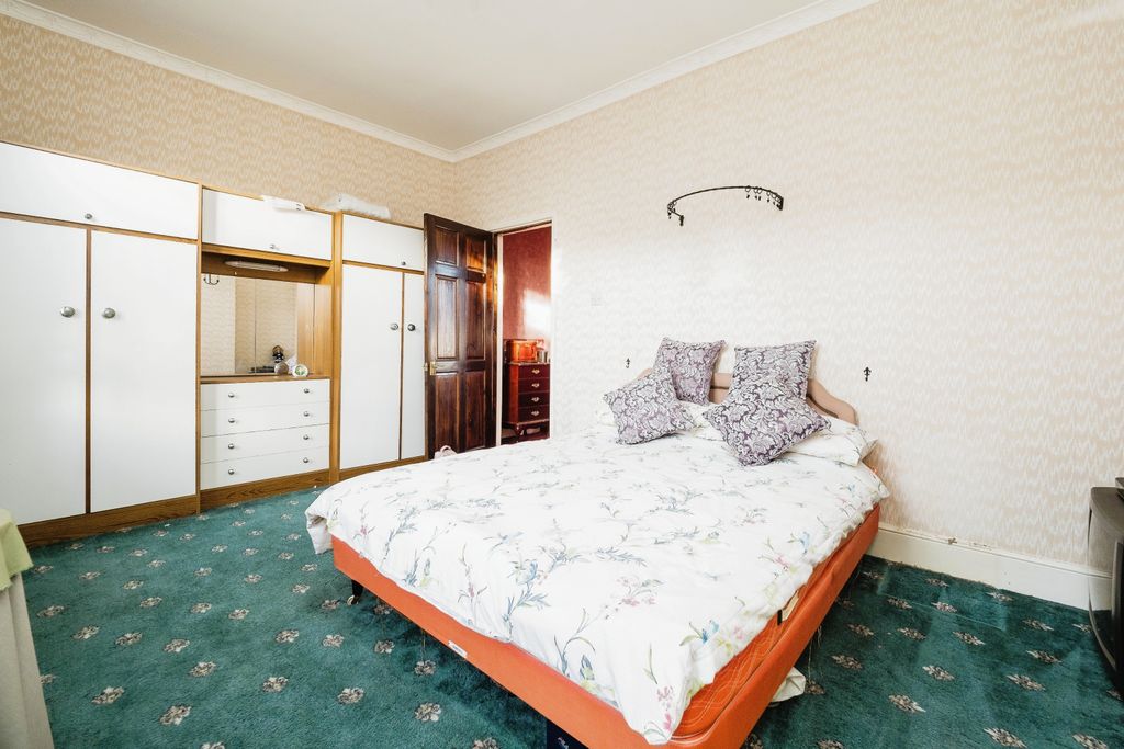 Property photo 2 of 13 Photography