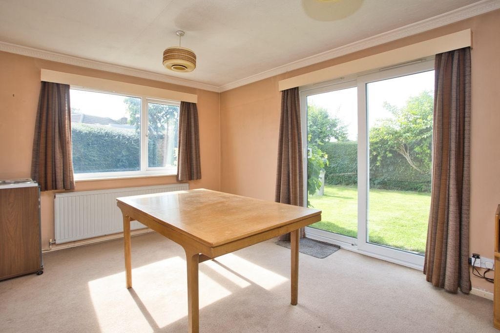 Property photo 3 of 16 Picture 3