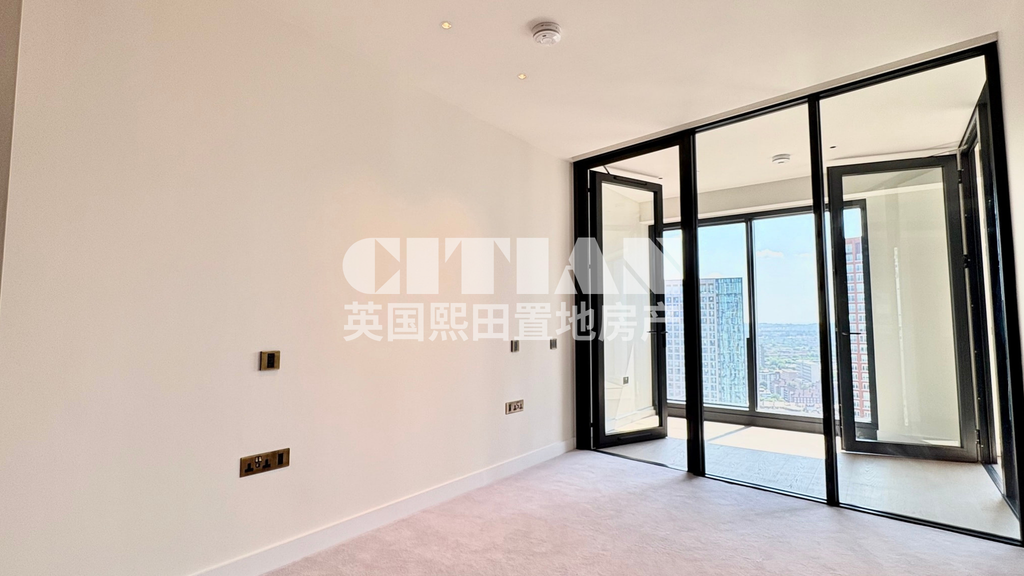 Property photo 3 of 11