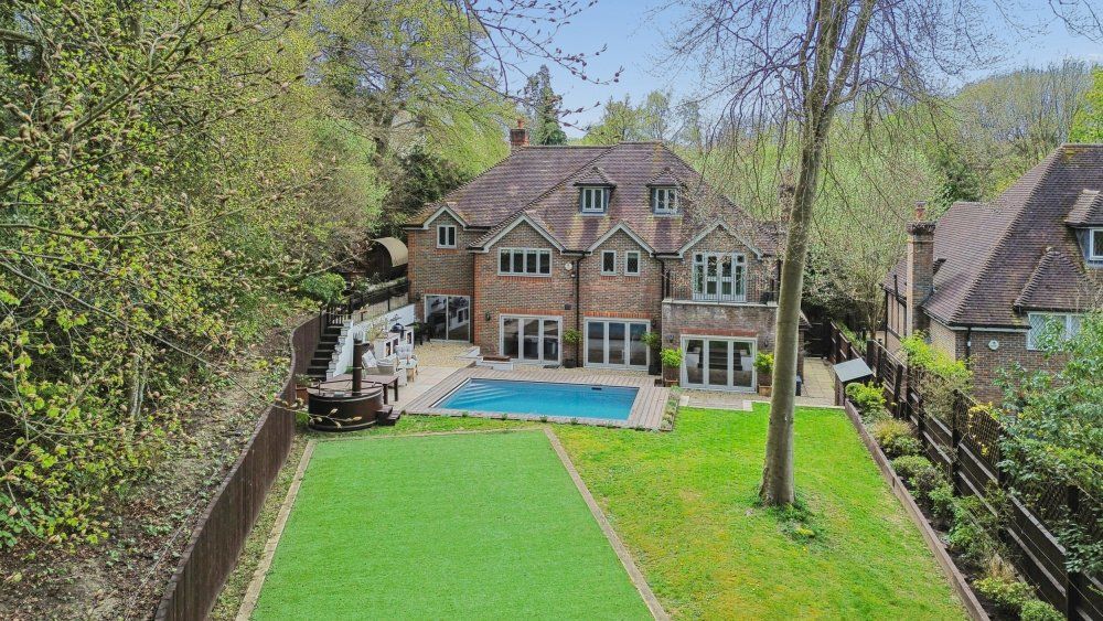 Property photo 3 of 32 Picture No. 12